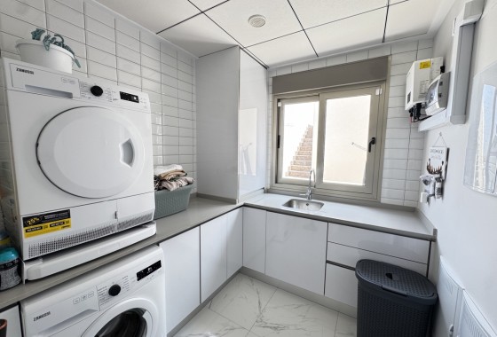 Resale - Detached Villa - Villamartin