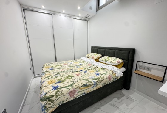 Resale - Detached Villa - Villamartin