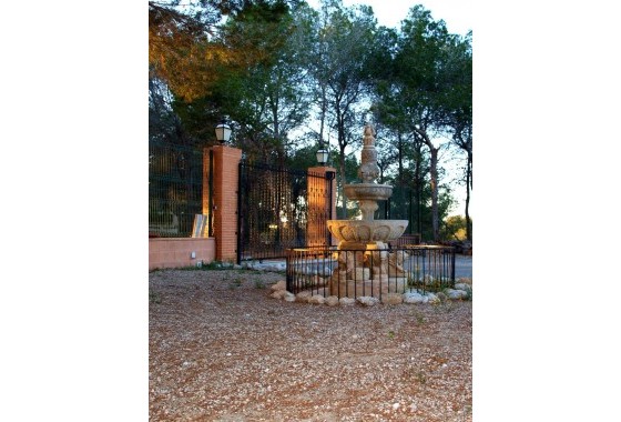 Revente - finca - Torrevieja - Los balcones