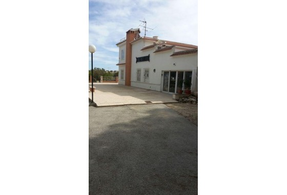 Revente - finca - Torrevieja - Los balcones