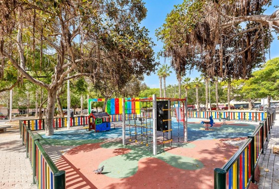 Segunda Mano - Apartamento - Torrevieja - Estacion de autobuses