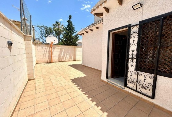 Revente - Villa - Orihuela Costa - La Zenia