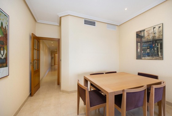 Resale - Apartment - Torrevieja