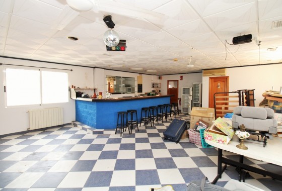 Segunda Mano - Local - Villamartin