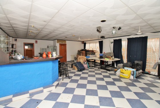 Segunda Mano - Local - Villamartin