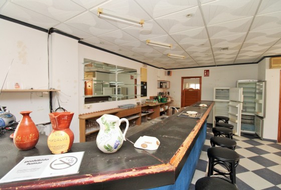 Segunda Mano - Local - Villamartin