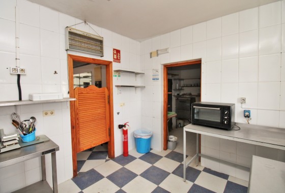 Segunda Mano - Local - Villamartin