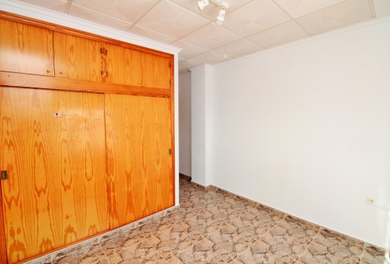 Segunda Mano - Local - Villamartin