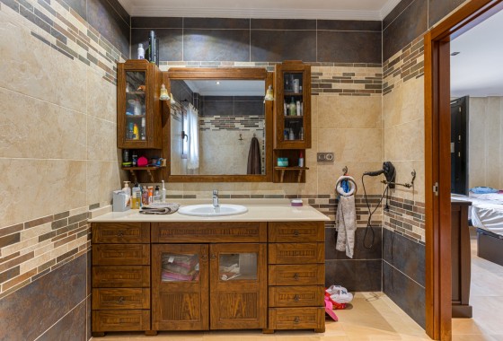 Revente - Villa - Los Montesinos - La herrada