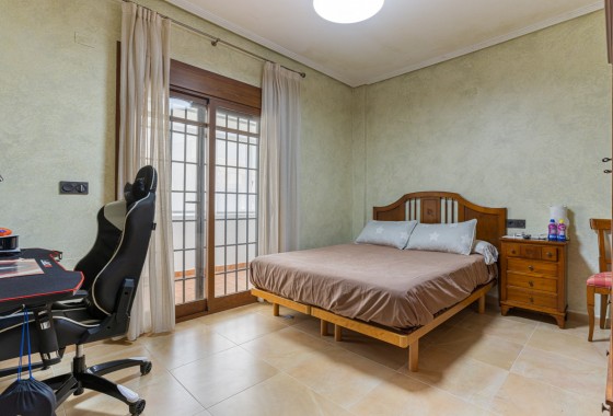 Revente - Villa - Los Montesinos - La herrada