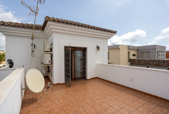 Revente - Villa - Los Montesinos - La herrada