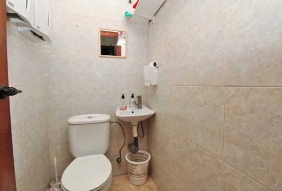 Resale - Commercial - Villamartin