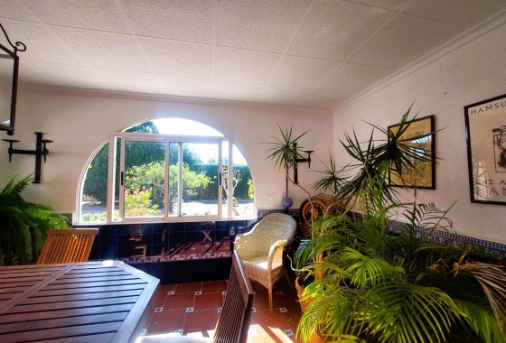 Segunda Mano - Masia - La marina - La Marina