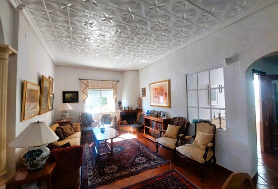 Segunda Mano - Masia - La marina - La Marina