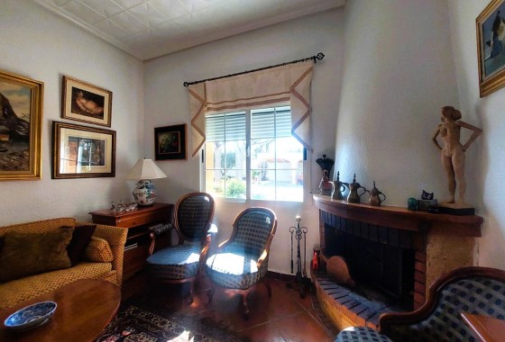 Segunda Mano - Masia - La marina - La Marina