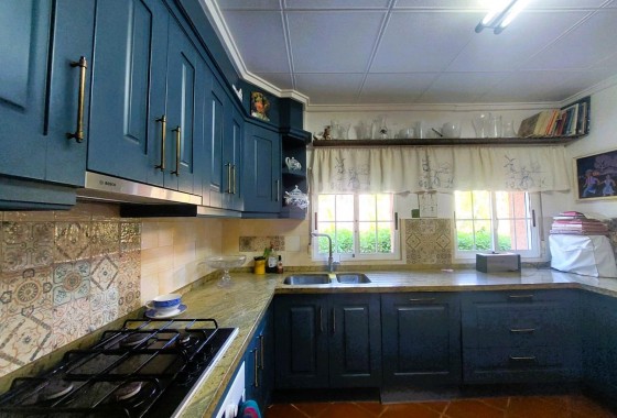 Segunda Mano - Masia - La marina - La Marina