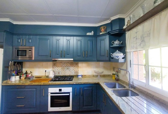 Segunda Mano - Masia - La marina - La Marina