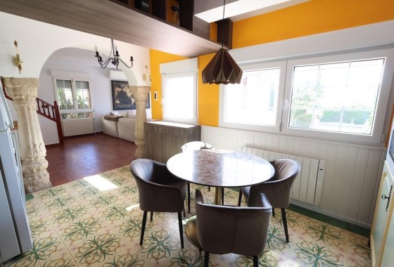 Revente - Villa - Orihuela Costa - Villamartin