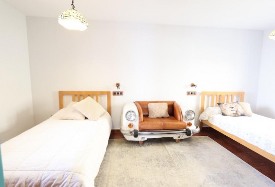 Revente - Villa - Orihuela Costa - Villamartin