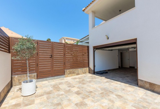Revente - Villa - Torrevieja - Aguas nuevas 1
