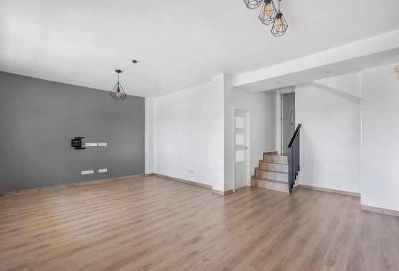 Revente - Villa - Torrevieja - Aguas nuevas 1