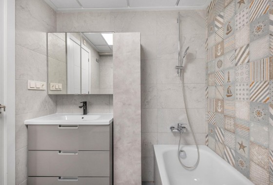 Revente - Villa - Torrevieja - Aguas nuevas 1