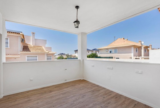 Revente - Villa - Torrevieja - Aguas nuevas 1