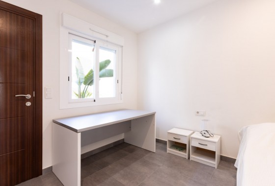 Revente - Bungalow - Torrevieja - Aguas nuevas 1