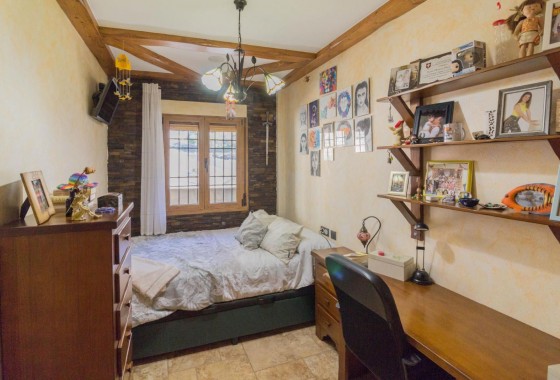 Segunda Mano - Chalet - Redován