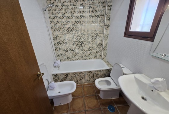 Revente - Semi Detached House - Algorfa - La Finca Golf Resort