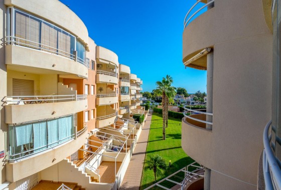 Resale - Apartment - Orihuela Costa - Campoamor