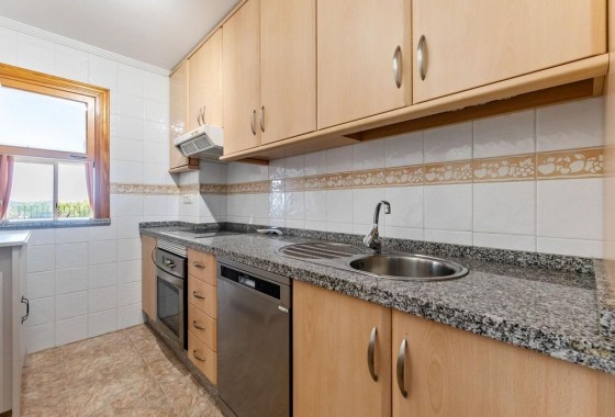 Resale - Apartment - Orihuela Costa - Campoamor