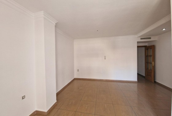 Segunda Mano - Apartamento - Torrevieja - Paseo maritimo