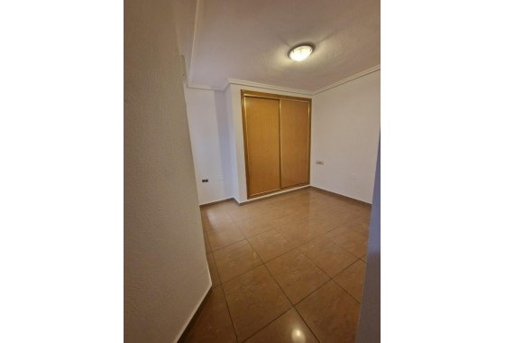 Segunda Mano - Apartamento - Torrevieja - Paseo maritimo