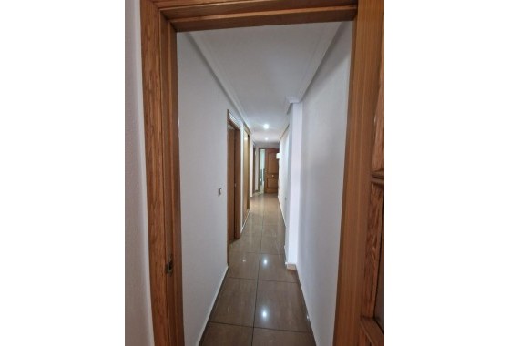 Segunda Mano - Apartamento - Torrevieja - Paseo maritimo