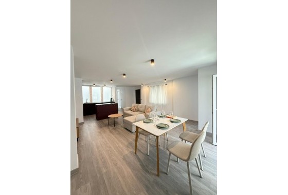 Segunda Mano - Apartamento - Torrevieja - Estacion de autobuses