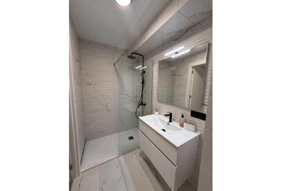 Segunda Mano - Apartamento - Torrevieja - Estacion de autobuses