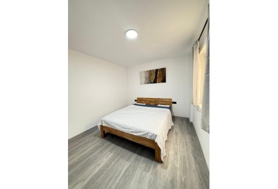 Segunda Mano - Apartamento - Torrevieja - Estacion de autobuses