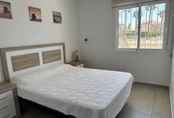 Segunda Mano - Bungalow - Torrevieja - Aguas nuevas 1