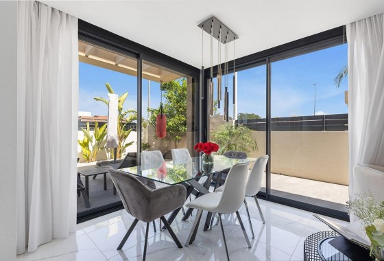 Segunda Mano - Chalet - Torrevieja - Torretas