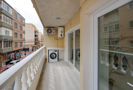 Resale - Apartment - Torrevieja - torrevieja
