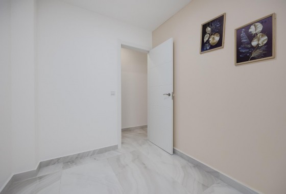 Resale - Apartment - Torrevieja - torrevieja