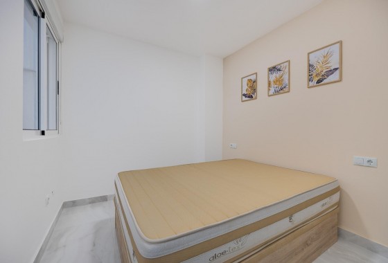 Resale - Apartment - Torrevieja - torrevieja