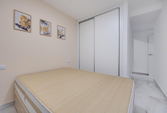 Resale - Apartment - Torrevieja - torrevieja