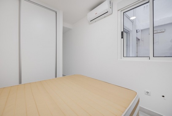 Resale - Apartment - Torrevieja - torrevieja