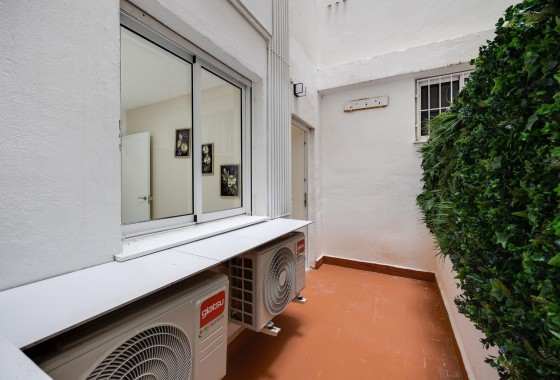 Resale - Apartment - Torrevieja - torrevieja