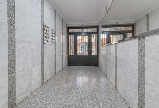 Resale - Apartment - Torrevieja - torrevieja