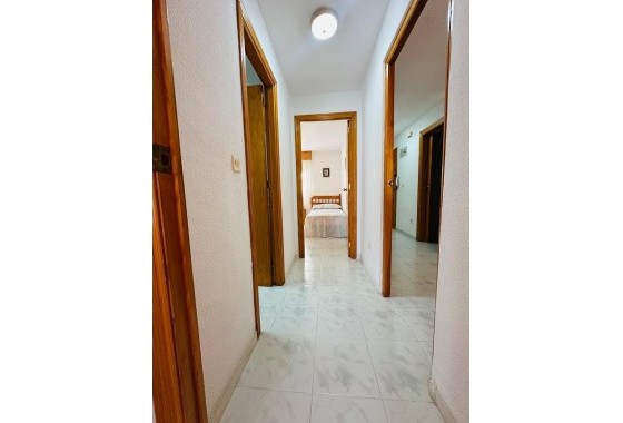 Revente - Appartement - Torrevieja - Paseo maritimo