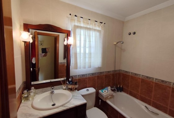 Revente - Villa - Torrevieja - Aguas nuevas 1