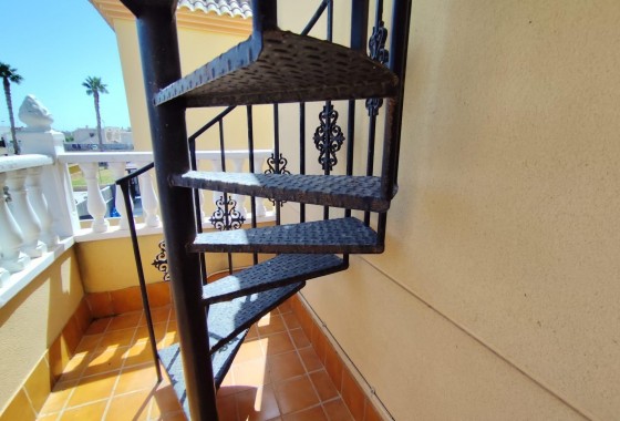 Revente - Villa - Torrevieja - Aguas nuevas 1